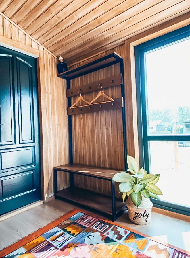 Joly Tiny House Hotel Overijse Exterior foto