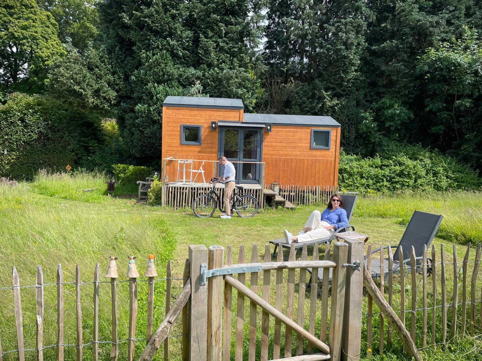 Joly Tiny House Hotel Overijse Exterior foto